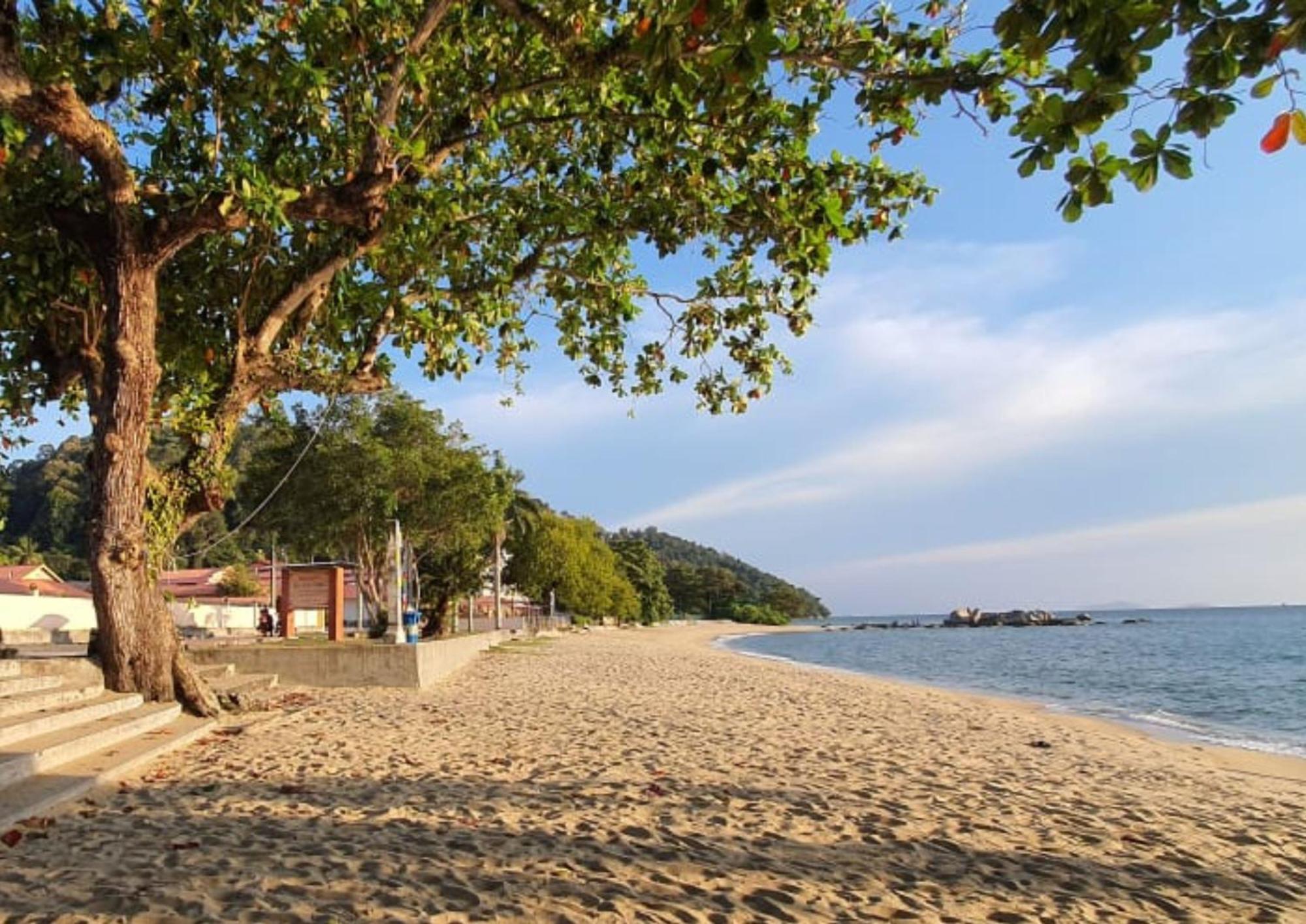 Shoplot Hostel Pangkor Kampong Pasir Bogak Exterior photo